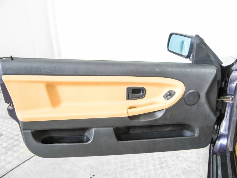 Bild 32/50 von BMW 318i (1996)