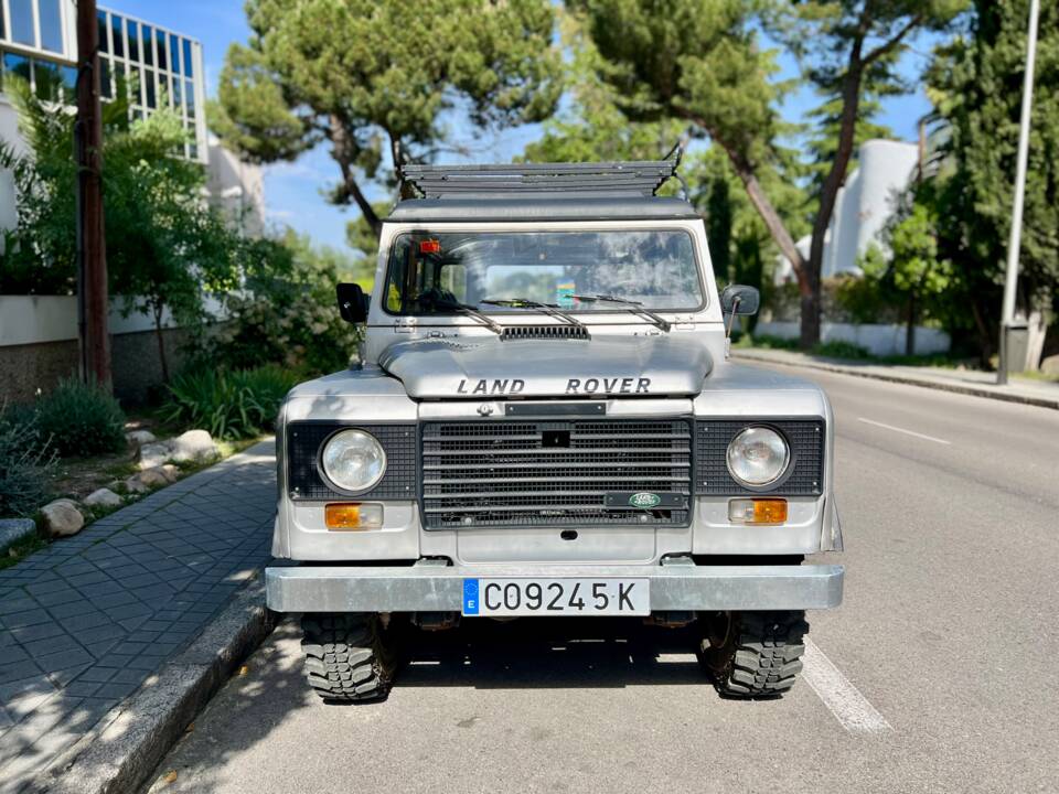 Image 2/5 of Land Rover 88 (1982)