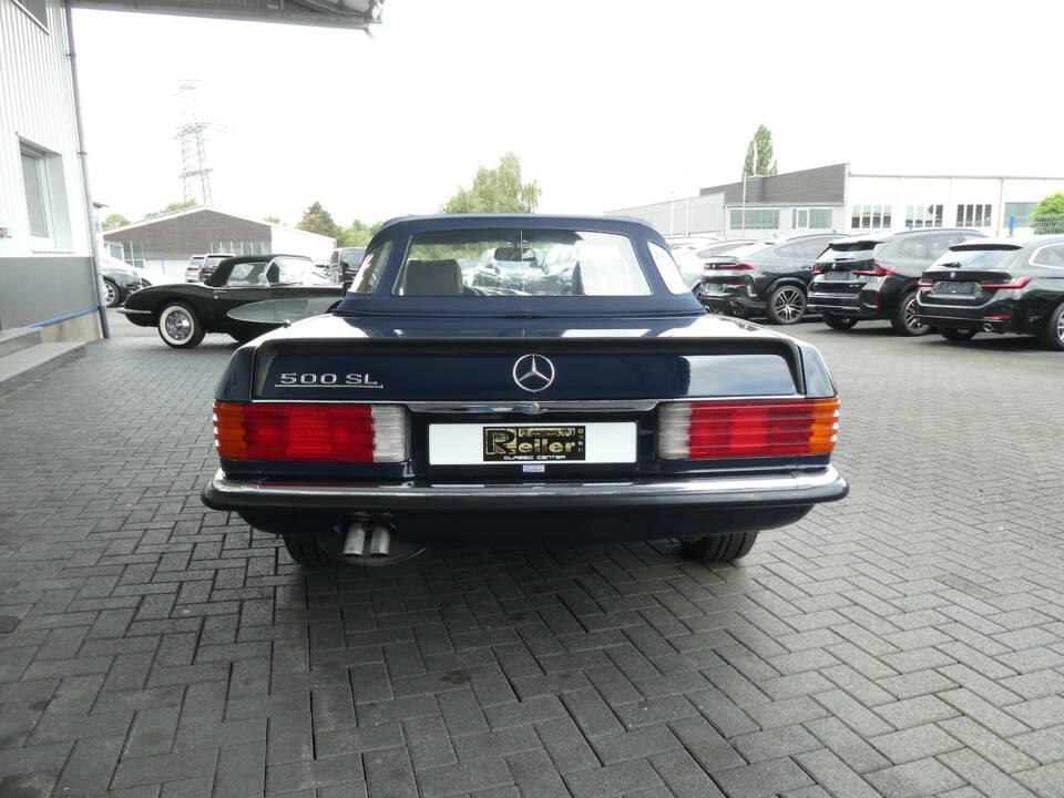 Image 5/26 of Mercedes-Benz 500 SL (1988)