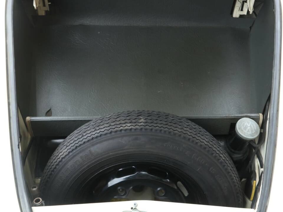 Bild 8/50 von Volkswagen Karmann Ghia 1300 (1966)
