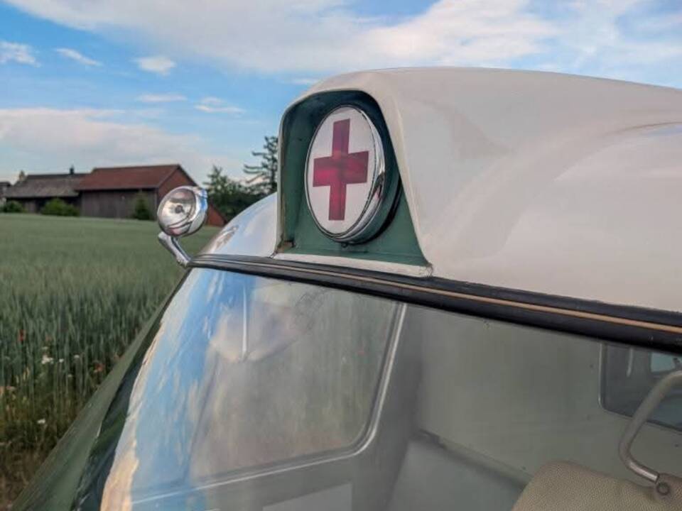 Image 47/51 of Cadillac Ambulance Carrosserie Köng (1964)
