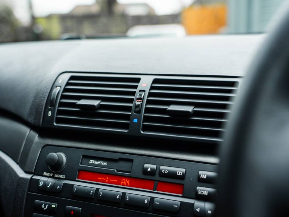 Bild 34/68 von BMW M3 (2003)