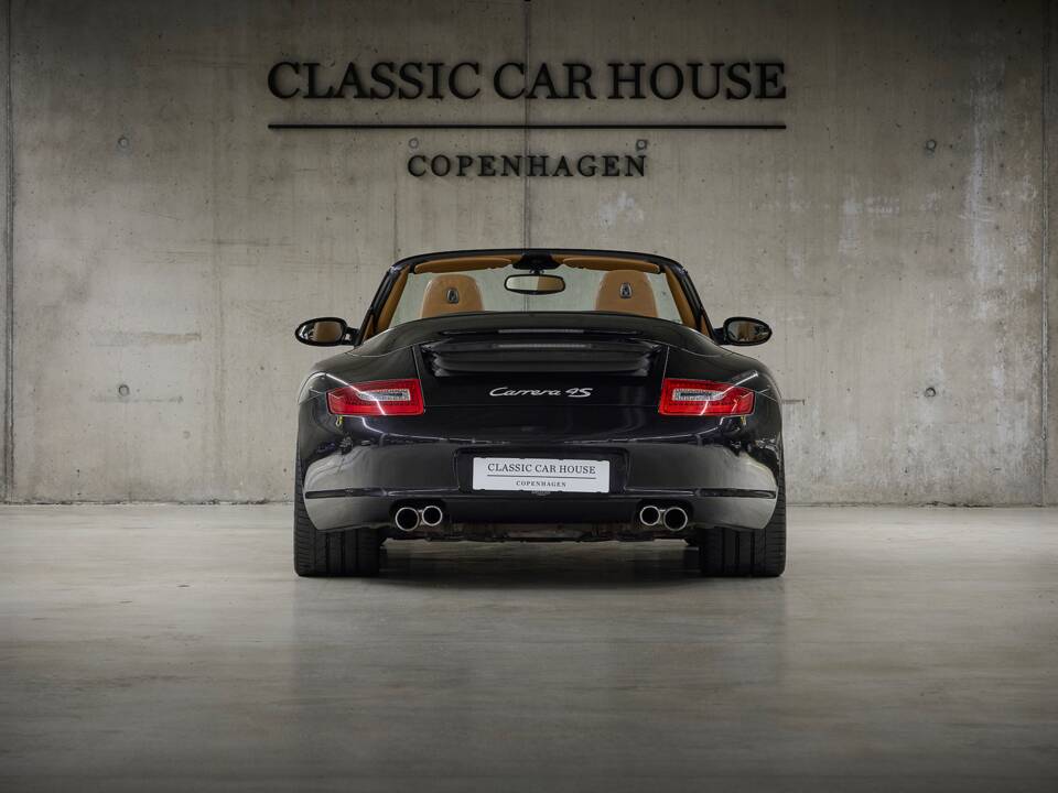 Bild 6/78 von Porsche 911 Carrera 4S (2006)