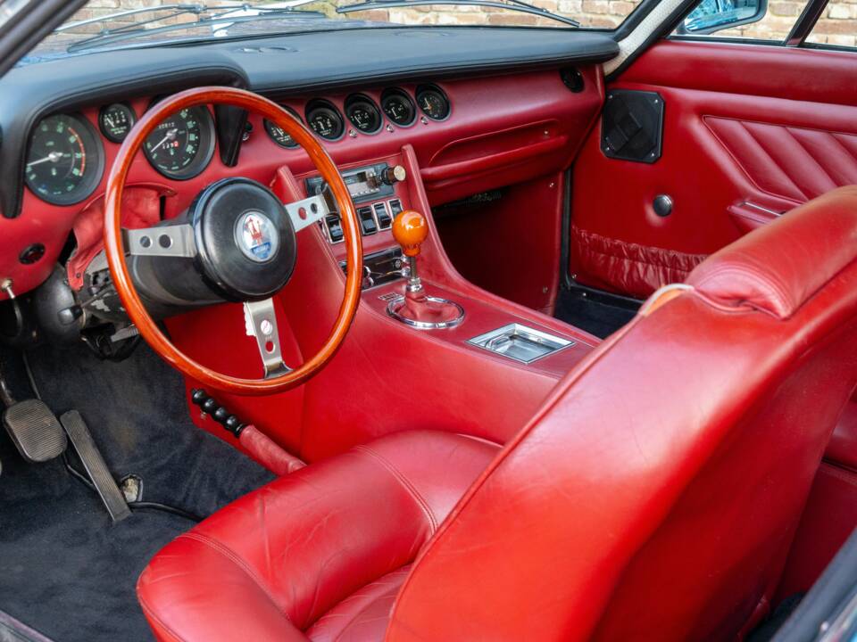 Image 45/50 of Maserati Indy 4900 (1971)