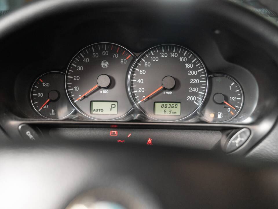 Immagine 33/48 di Alfa Romeo 166 3.0 V6 24V (1999)