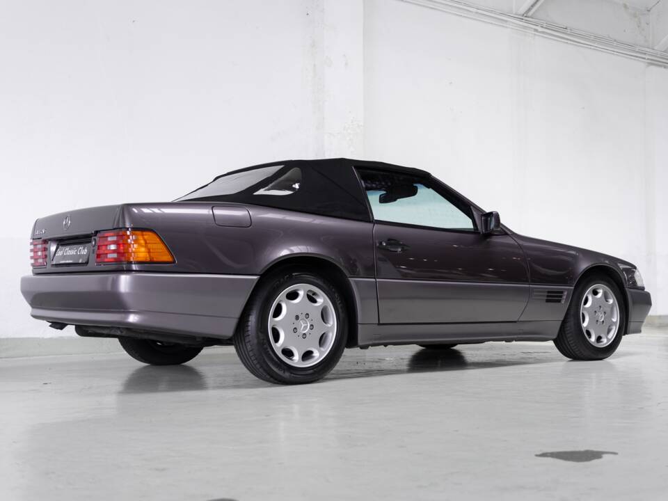 Image 8/37 of Mercedes-Benz SL 320 (1993)