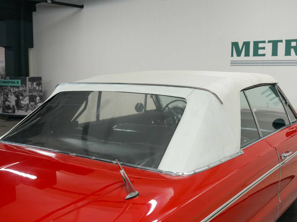 Image 31/44 of Dodge Polara (1965)