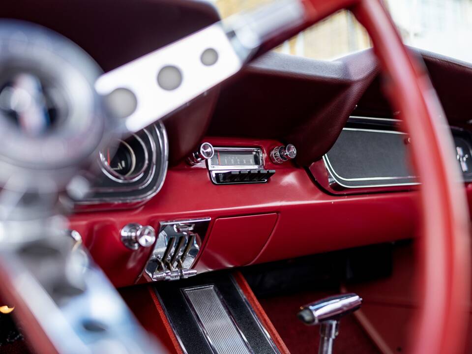 Image 43/50 of Ford Mustang 200 (1966)