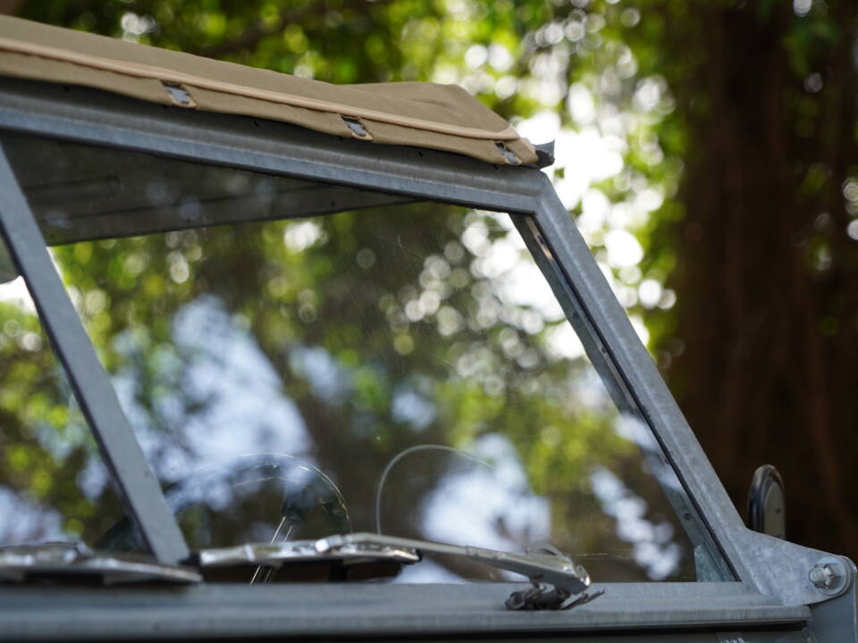 Bild 37/79 von Land Rover 88 (1963)