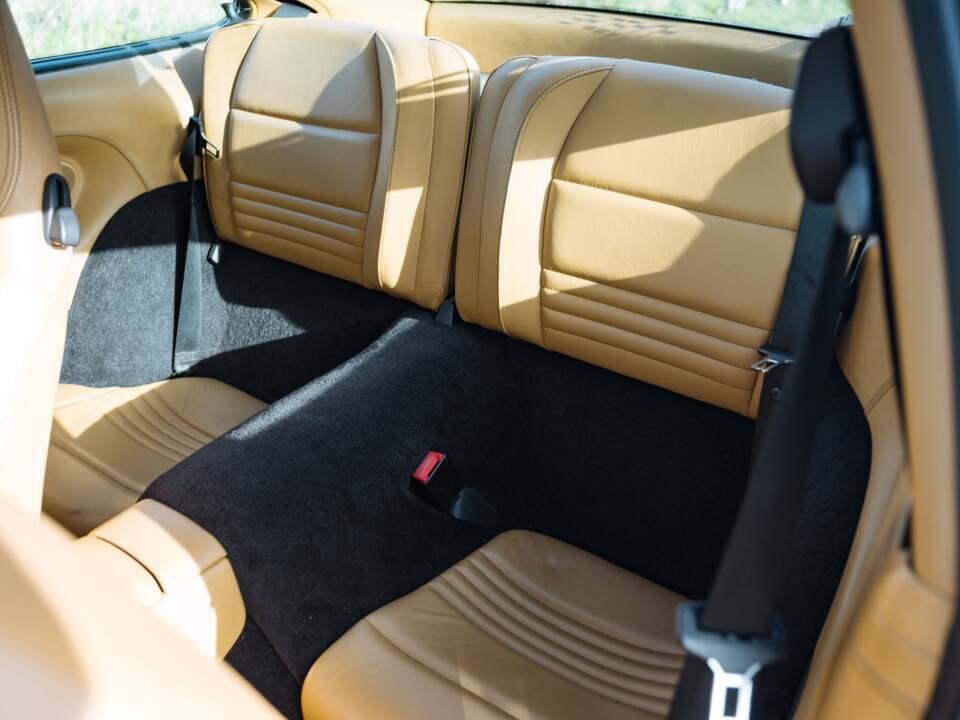 Imagen 20/50 de Porsche 911 Carrera 4 (2001)