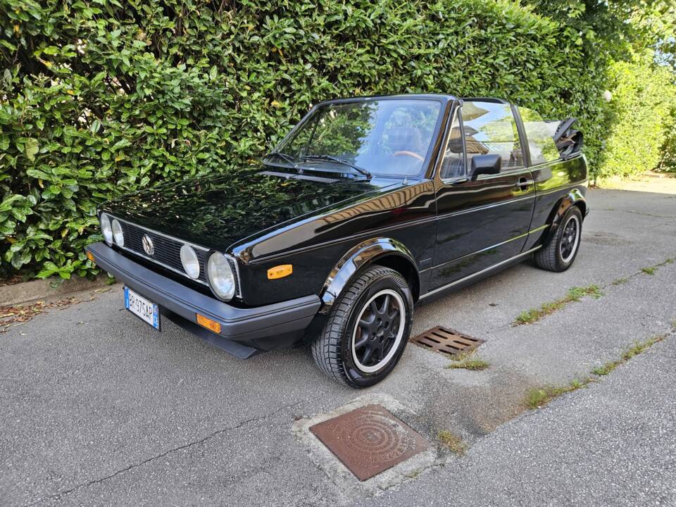 Image 2/128 of Volkswagen Golf Mk I Convertible 1.1 (1981)