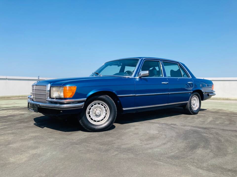 Image 3/15 of Mercedes-Benz 450 SEL 6,9 (1975)