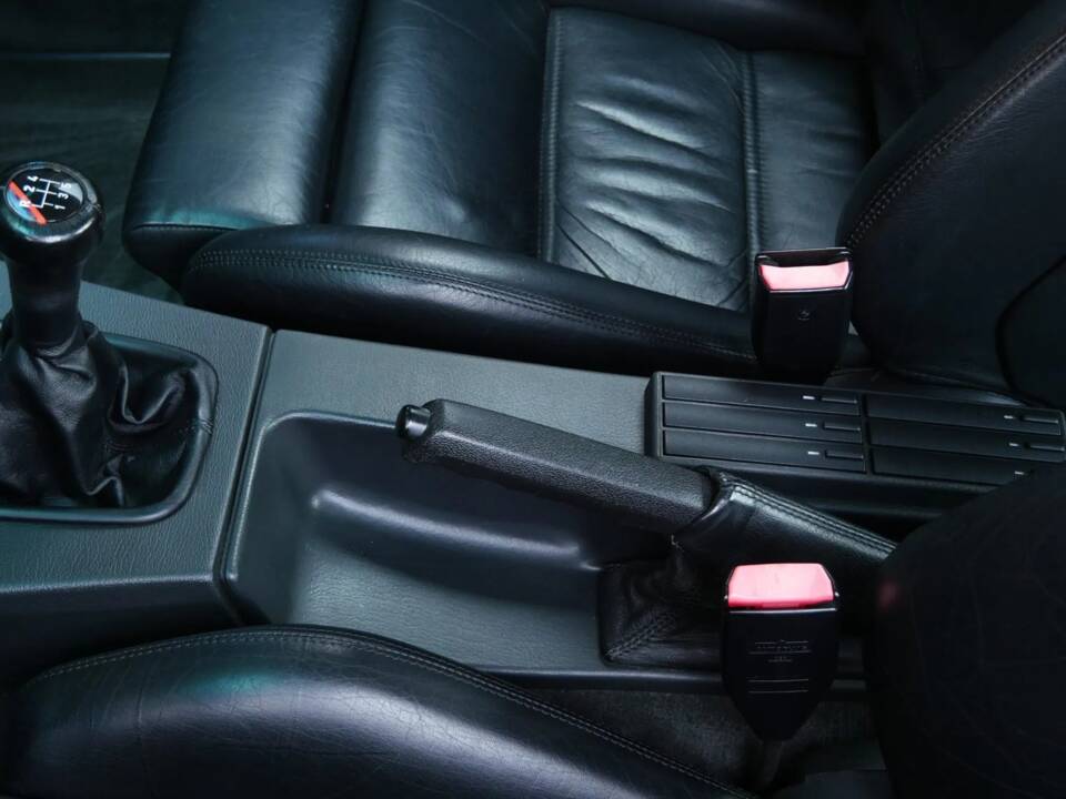Bild 19/25 von BMW M3 (1990)