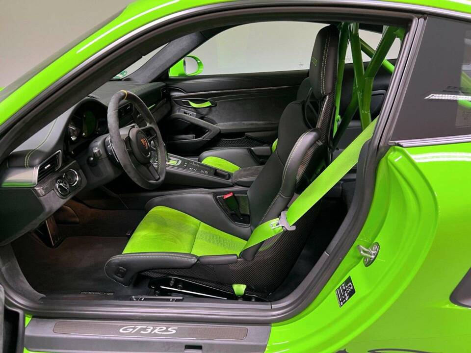 Bild 9/17 von Porsche 911 GT3 RS (2018)