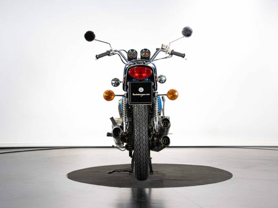 Image 3/48 of Kawasaki 750 H2 Mach IV (1972)