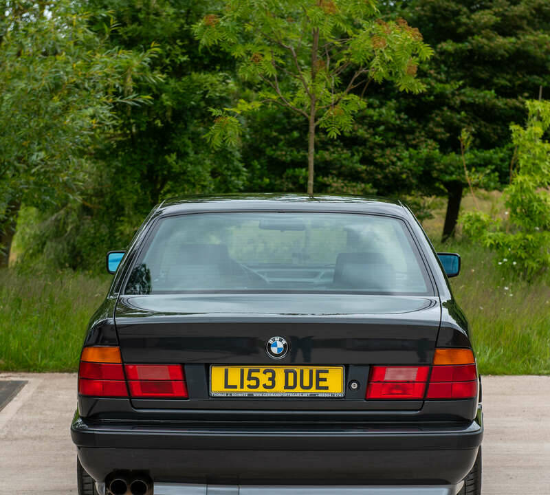 Bild 45/50 von BMW M5 (1994)