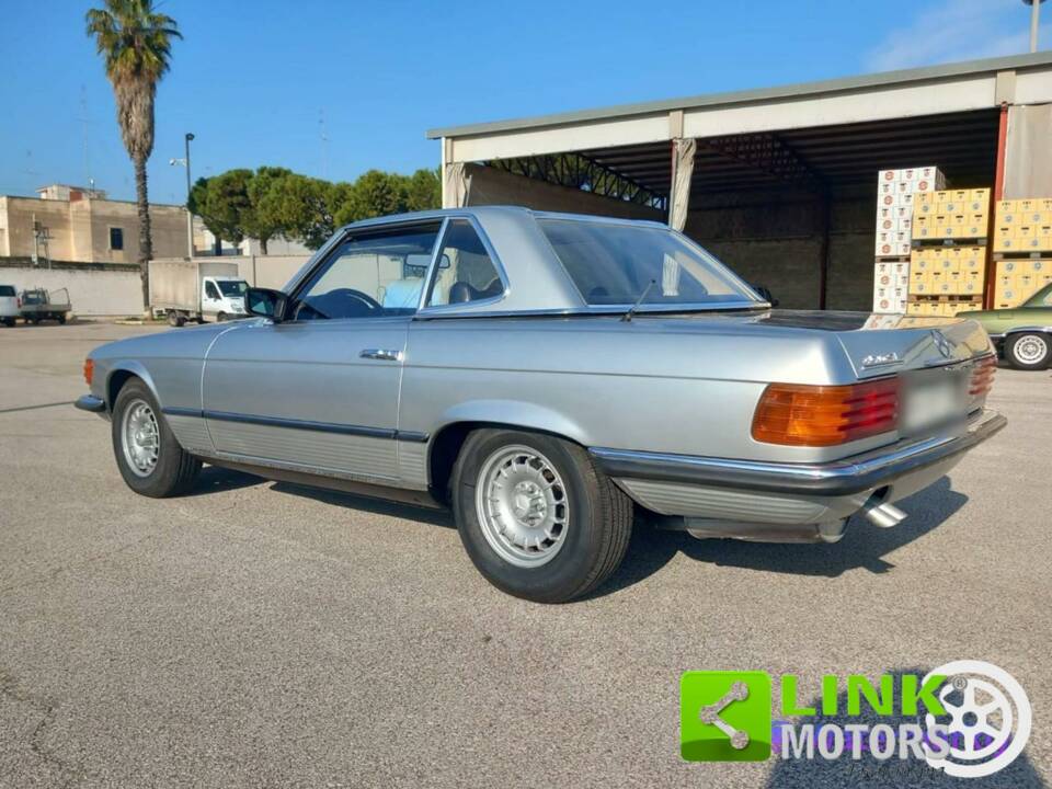 Image 9/10 of Mercedes-Benz 350 SL (1973)