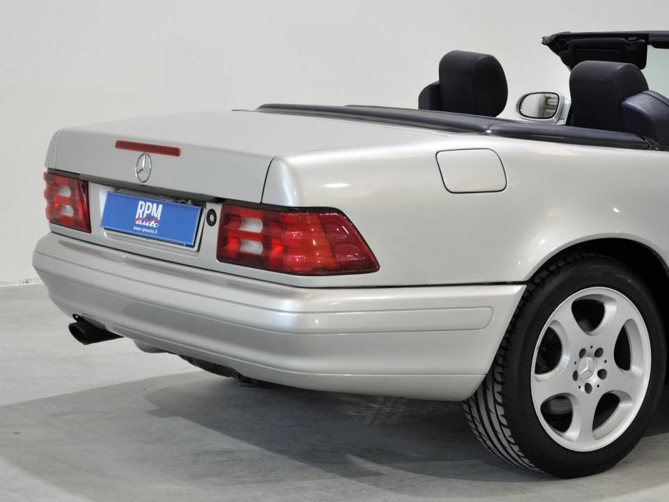 Imagen 24/30 de Mercedes-Benz SL 320 (1999)