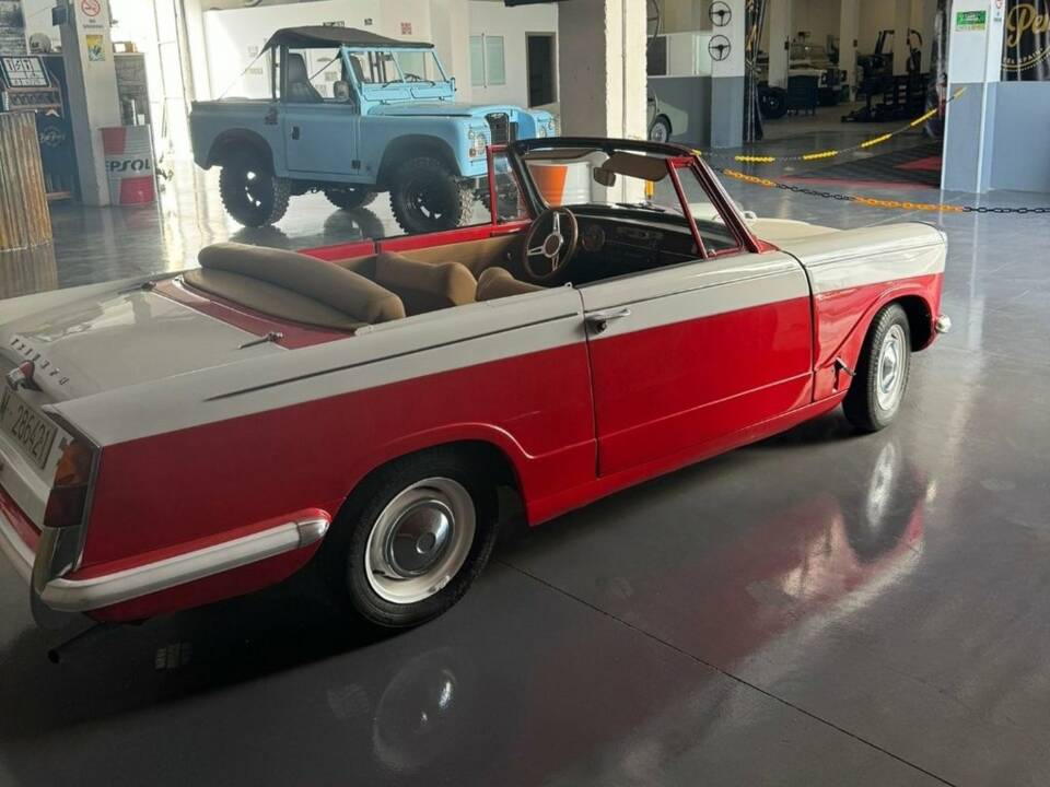 Obraz 6/8 pojazdu Triumph Herald 1200 (1961)