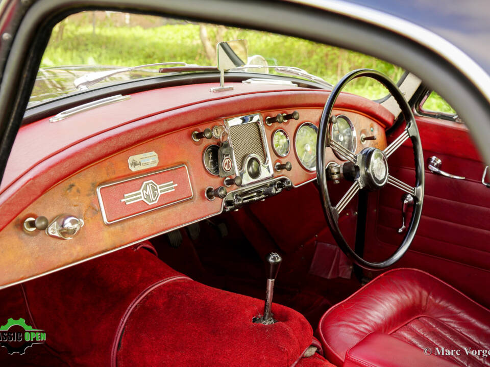 Image 13/50 de MG MGA Twin Cam (1958)