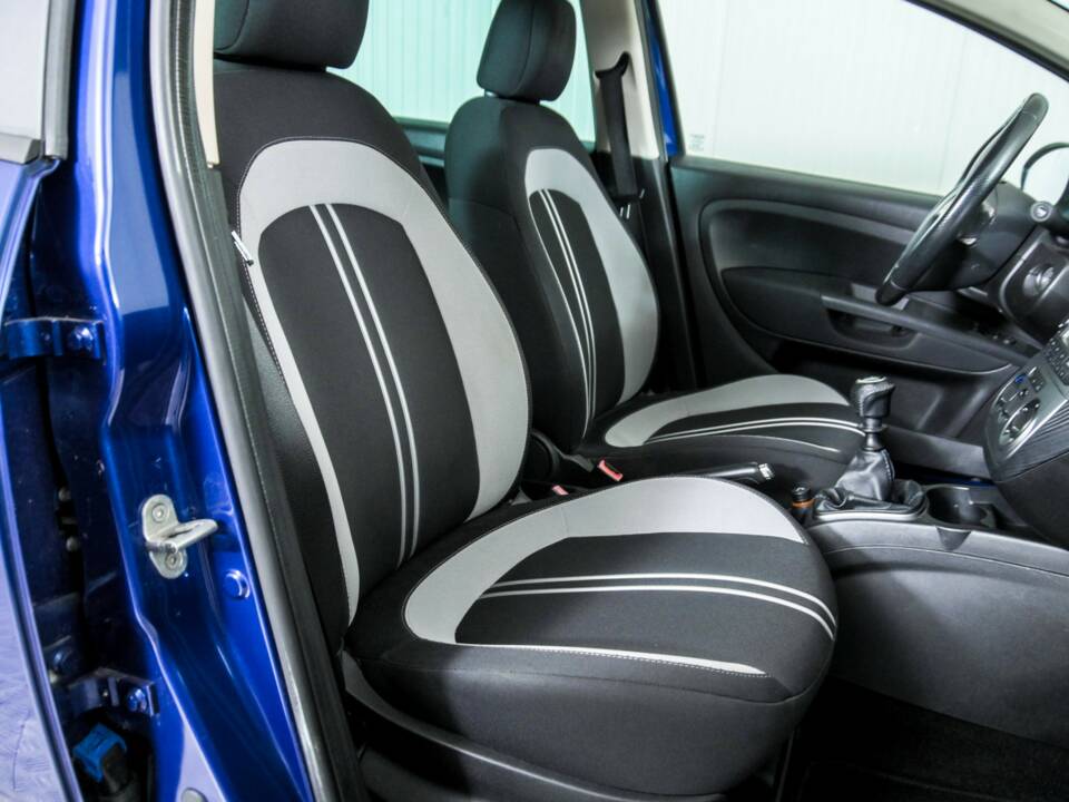 Bild 31/50 von FIAT Grande Punto 1.4 (2009)