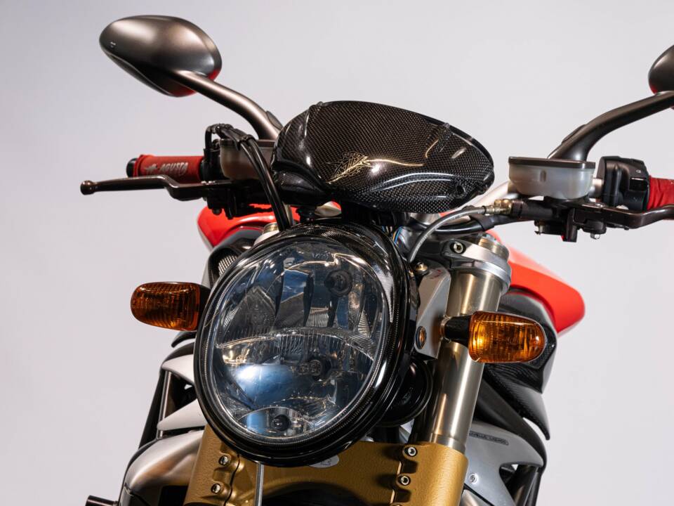 Immagine 13/50 di MV Agusta DUMMY (2008)