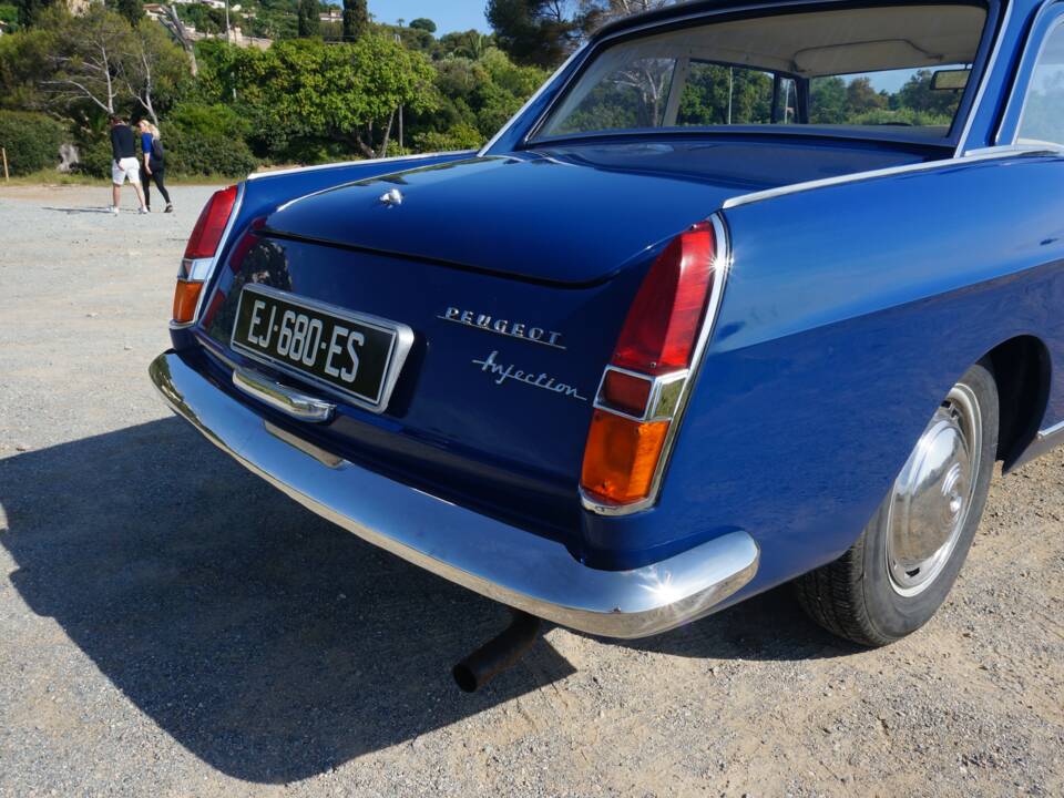 Image 12/46 of Peugeot 404 Coupé (1967)