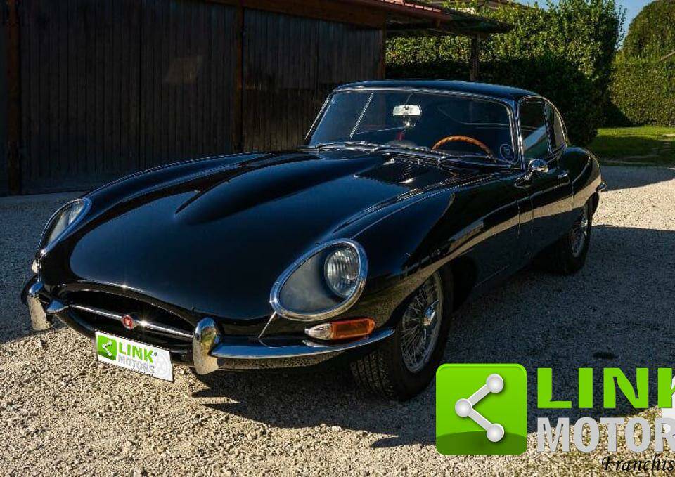 Image 2/10 of Jaguar Type E 3.8 (1963)