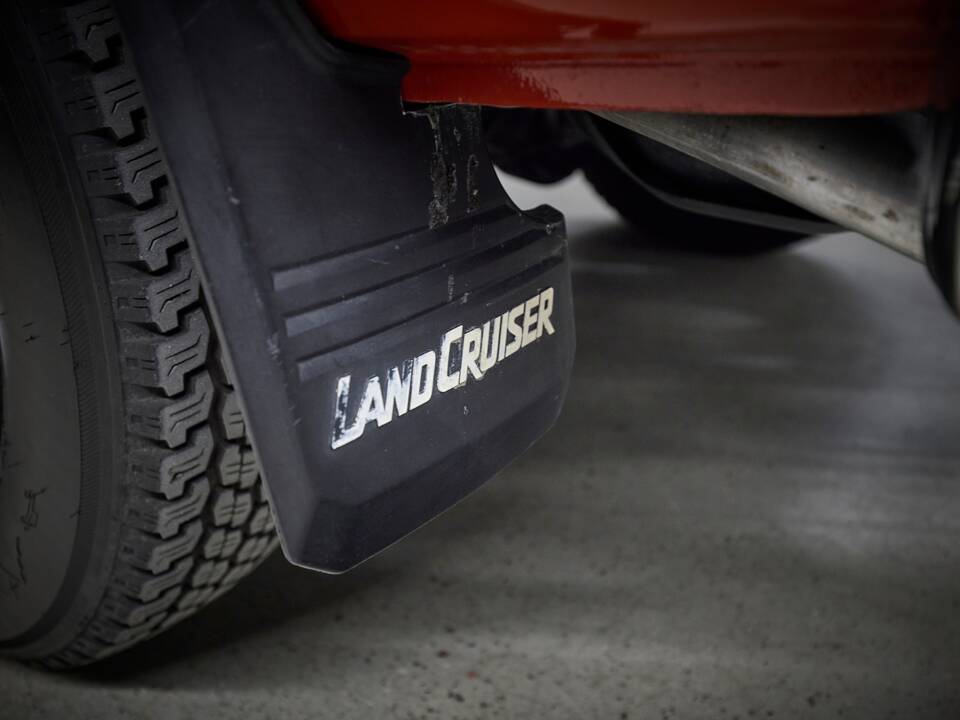 Afbeelding 65/100 van Toyota Land Cruiser LJ77 (1991)