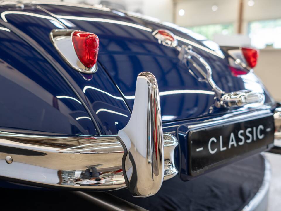 Immagine 40/62 di Jaguar XK 140 OTS (1954)