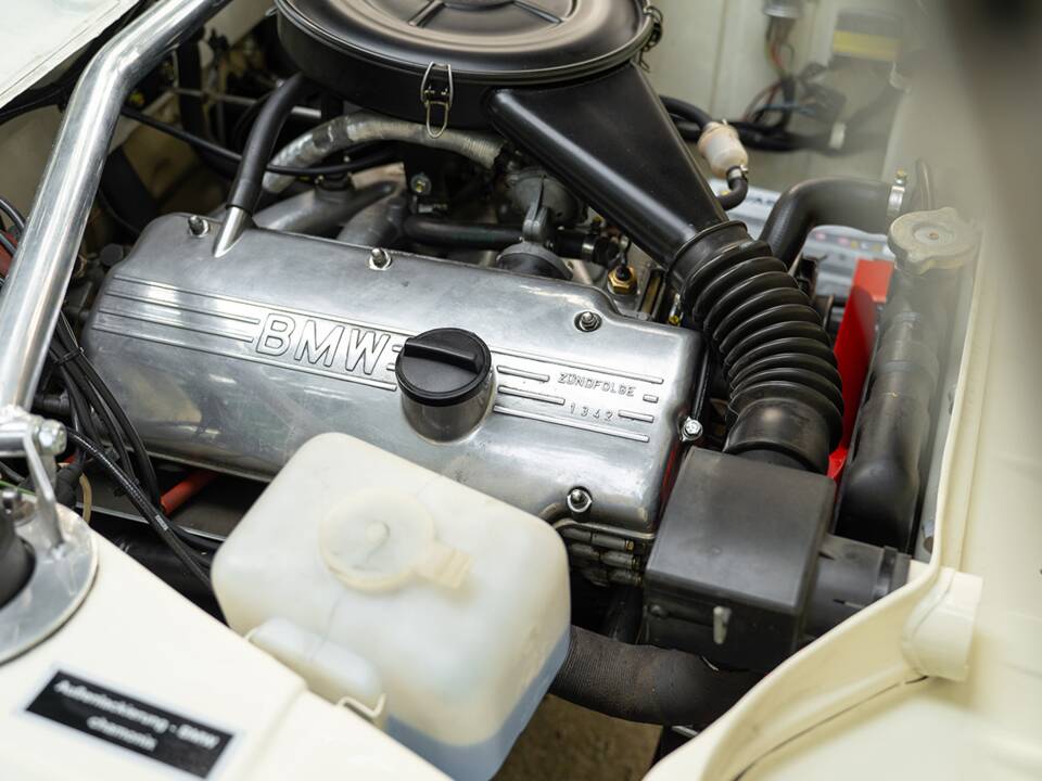 Immagine 73/76 di BMW 2000 (1971)