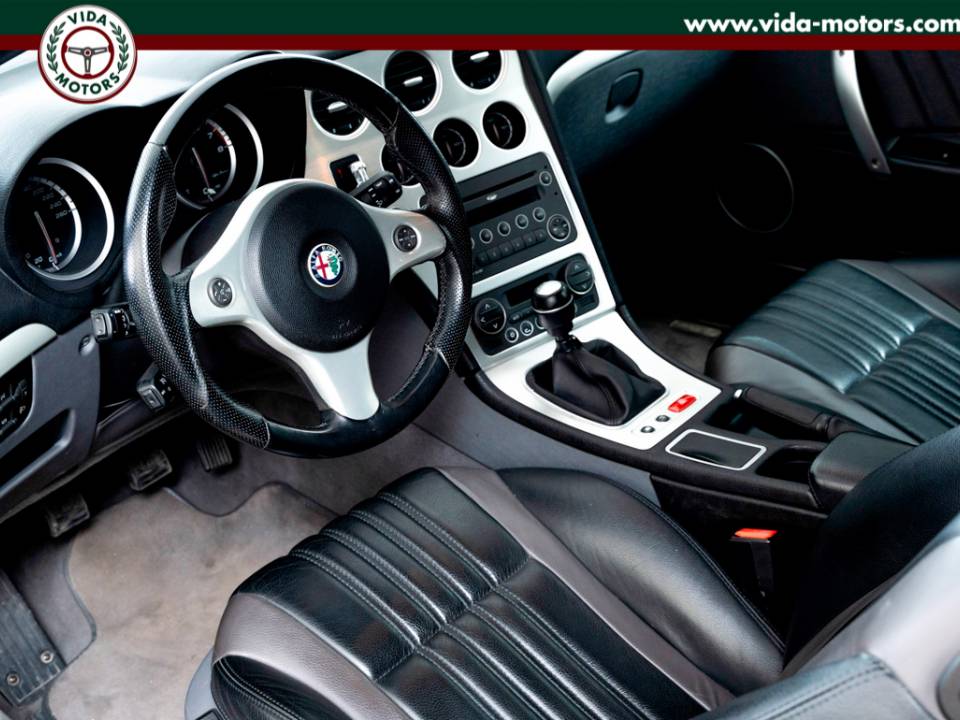 Image 21/41 de Alfa Romeo Brera 3.2 JTS (2006)