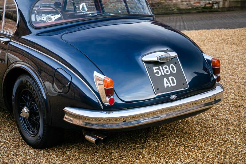 Image 15/50 of Jaguar Mk II 3.8 (1960)