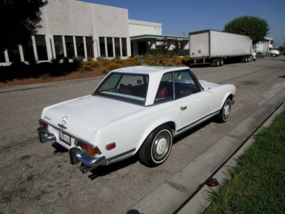 Immagine 12/36 di Mercedes-Benz 280 SL (1970)