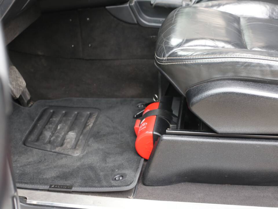 Image 34/64 of Mercedes-Benz G 400 CDI (LWB) (2004)