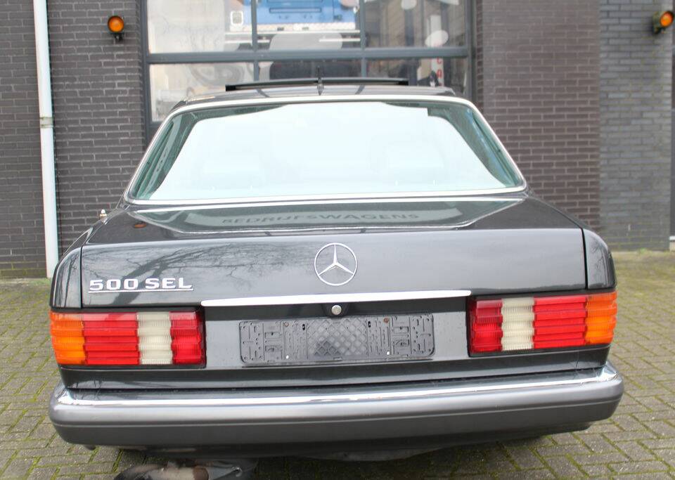 Bild 7/8 von Mercedes-Benz 500 SEL (1981)