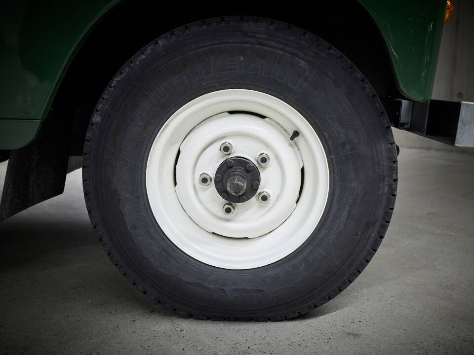 Bild 36/87 von Land Rover 88 (1972)