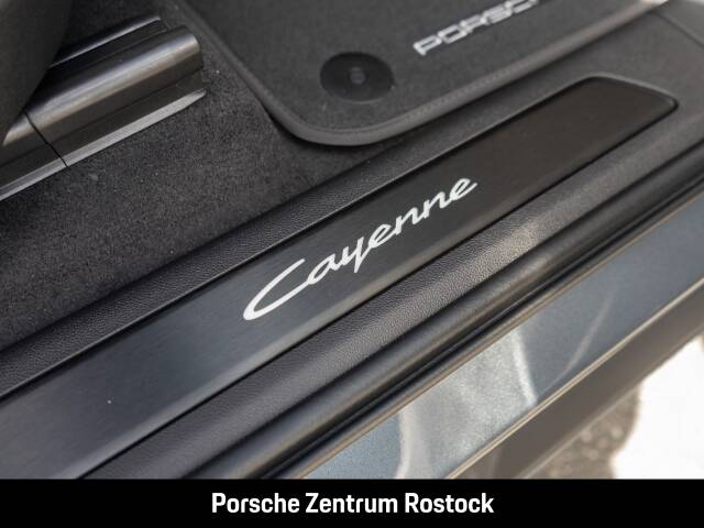 Imagen 30/38 de Porsche Cayenne Coupé E-Hybrid (2026)