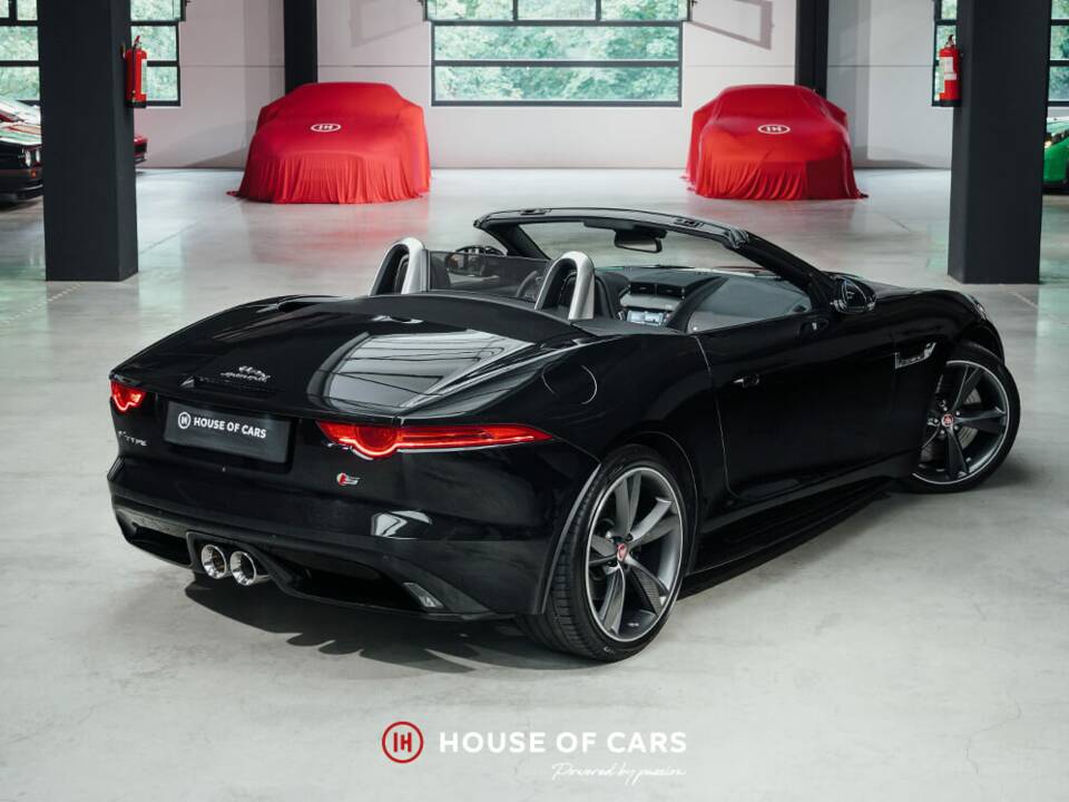 Bild 7/25 von Jaguar F-Type S (2017)