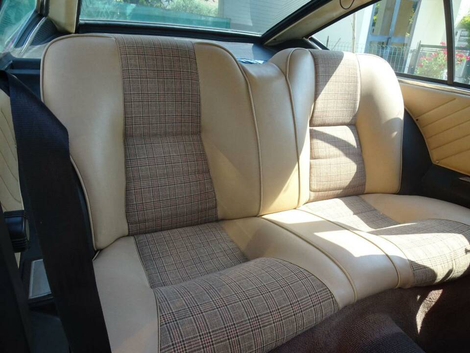 Image 28/35 of Alfa Romeo Alfetta GT 1.6 (1978)