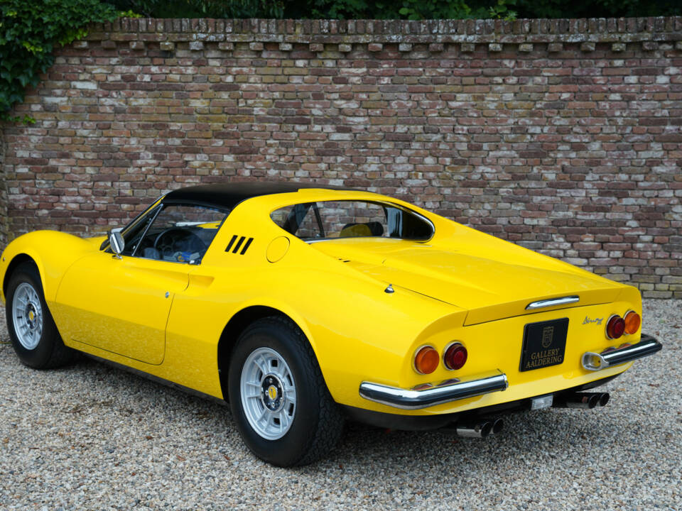 Bild 2/50 von Ferrari Dino 246 GTS (1973)
