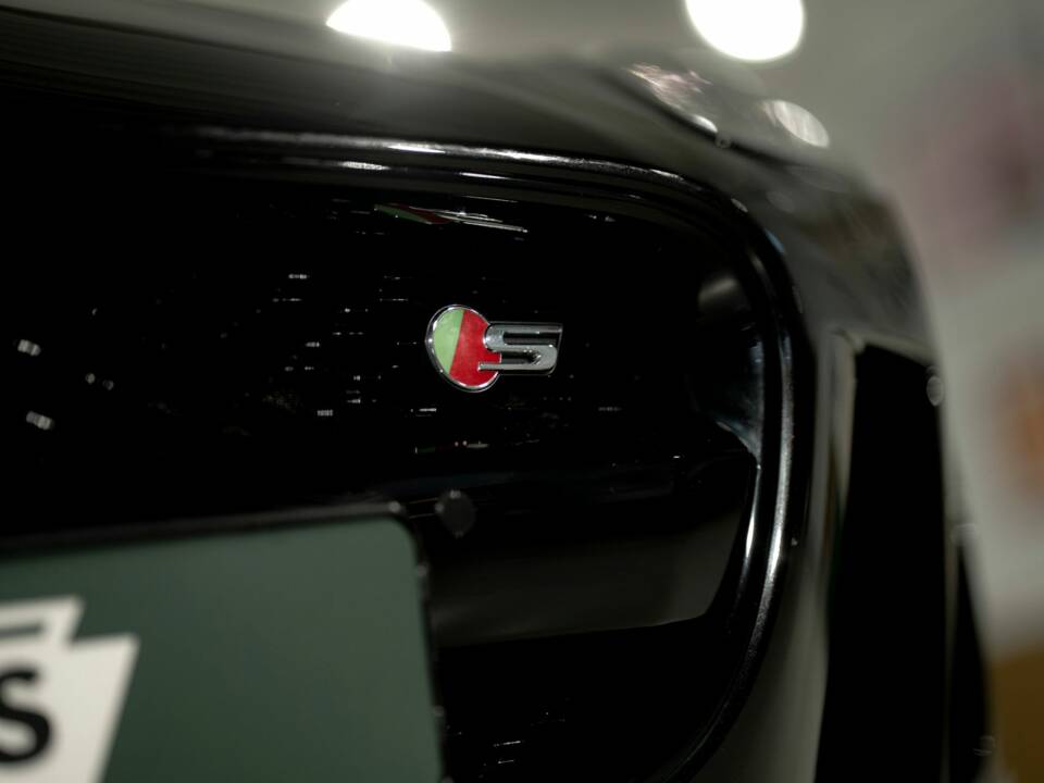 Bild 33/44 von Jaguar F-Type S (2014)