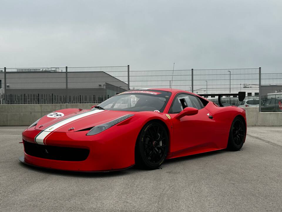 Bild 1/17 von Ferrari 458 Italia GT3 (2011)