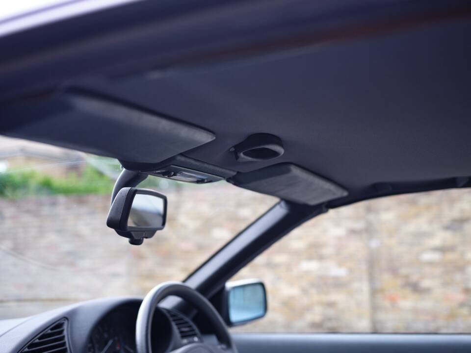 Image 19/50 de BMW 328i (1995)