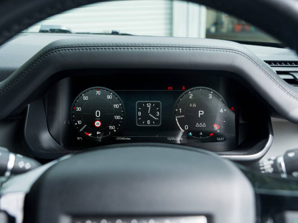 Image 29/61 de Land Rover Defender 110 D200 AWD (2023)