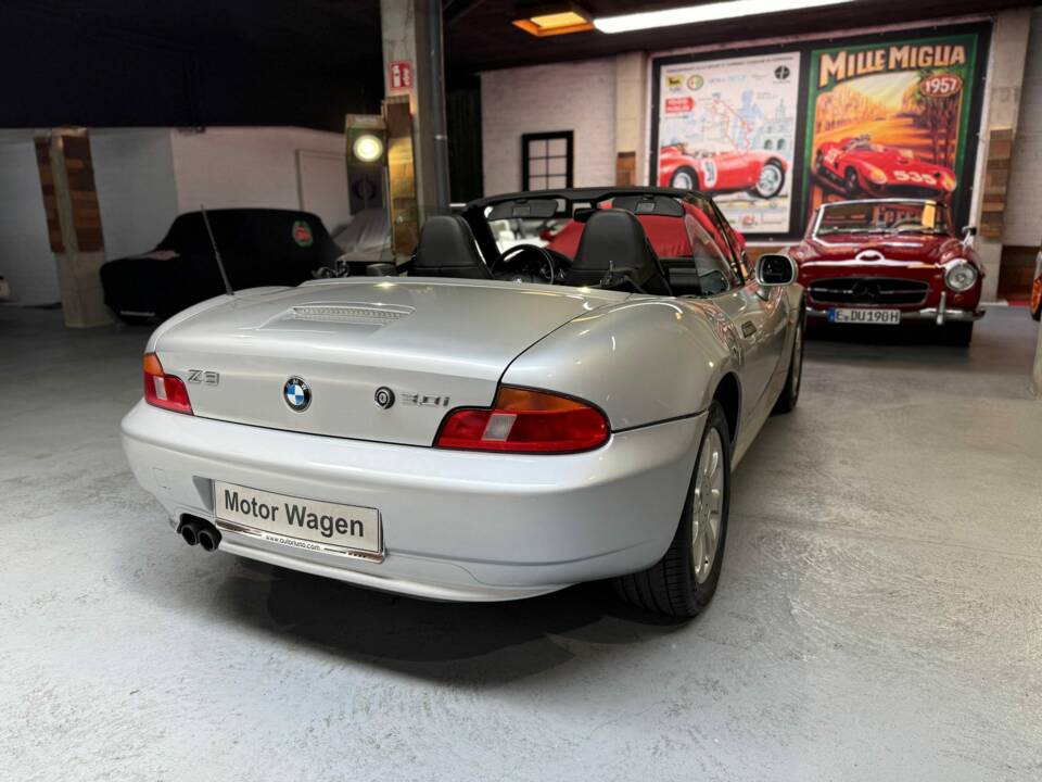 Bild 18/50 von BMW Z3 Coupé 3.0 (2001)