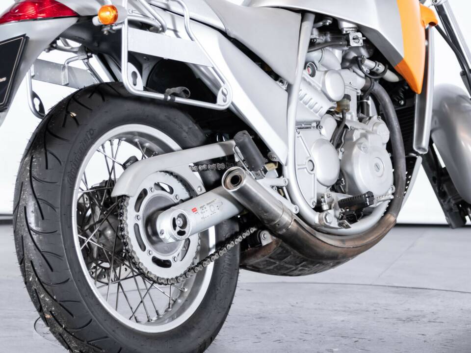 Imagen 14/38 de Aprilia Motò 650 (1996)