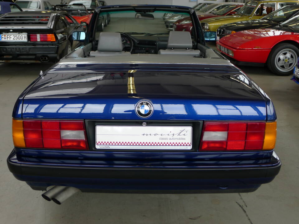 Image 24/37 of BMW 325i (1991)