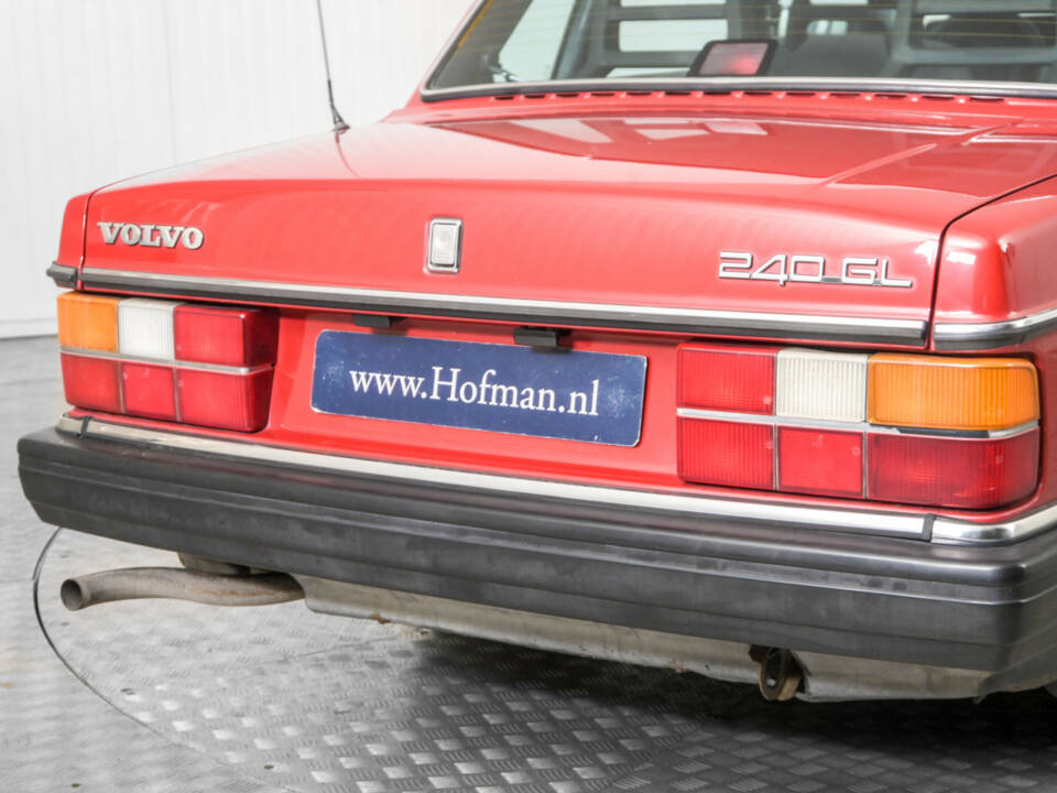 Image 30/50 of Volvo 240 (1987)