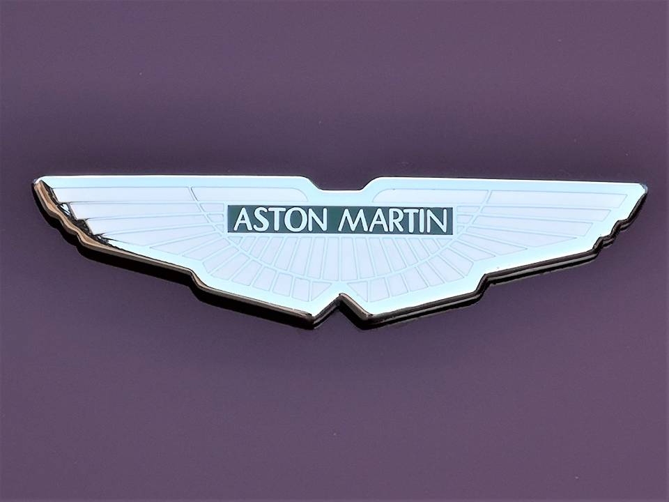 Image 21/26 of Aston Martin DB 7 (1995)